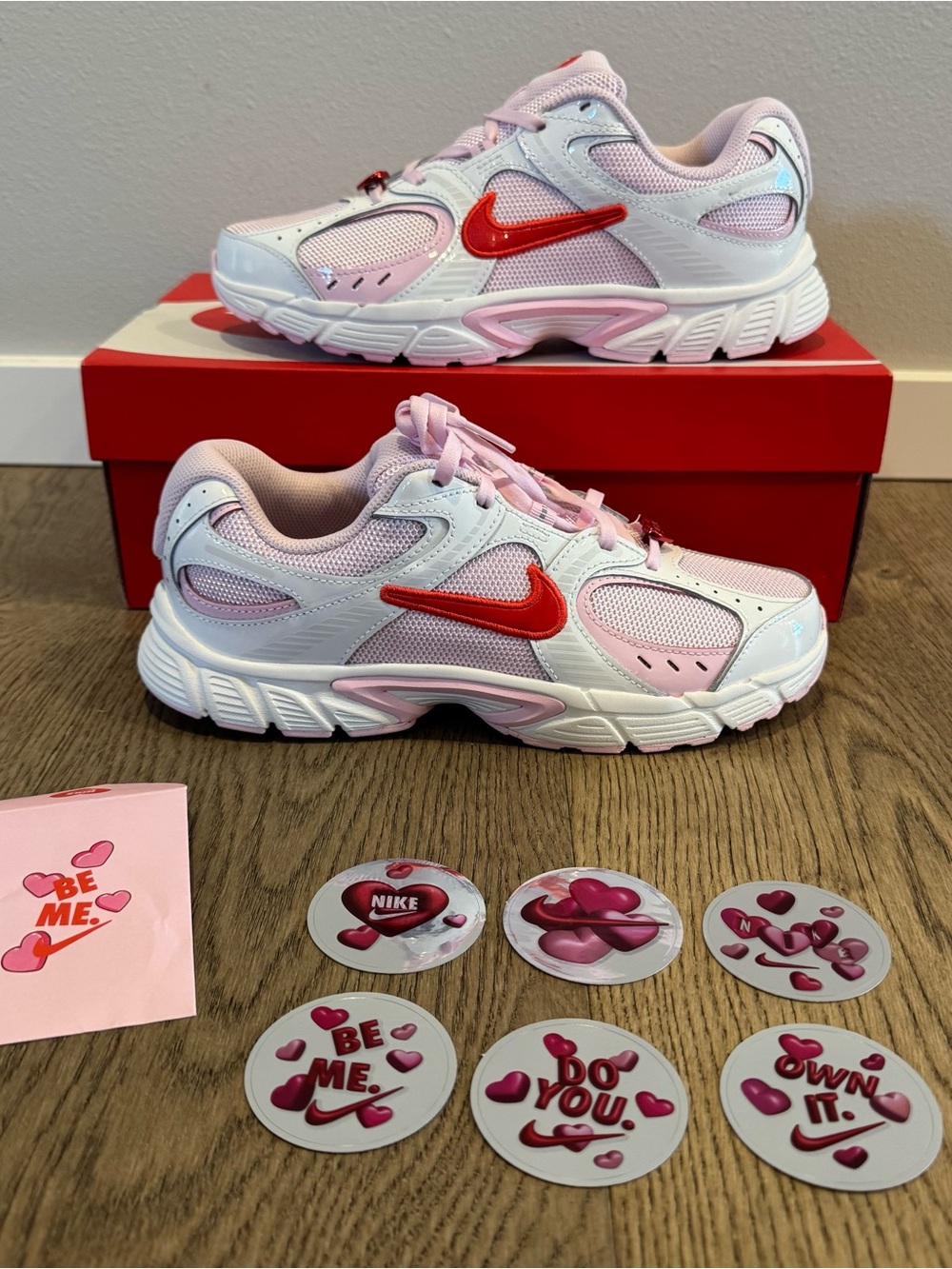 Nike V5 RNR Pink White Red